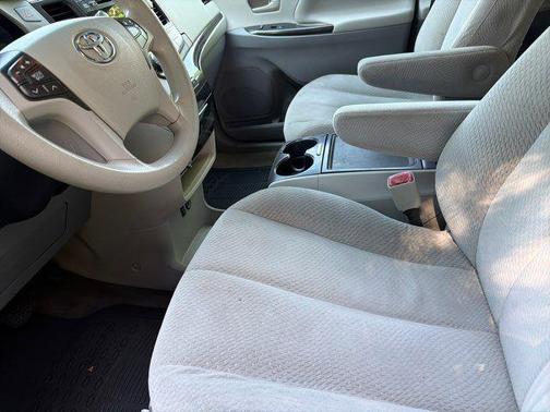Predawn Gray Mica 2013 Toyota Sienna LE