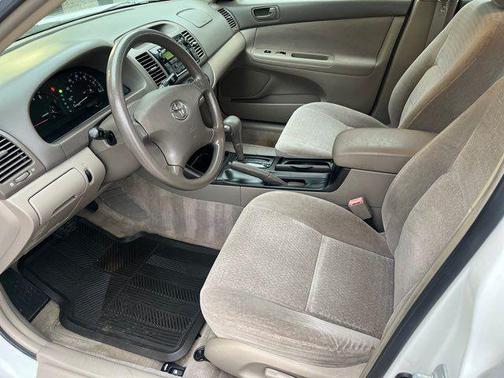 2003 Toyota Camry LE
