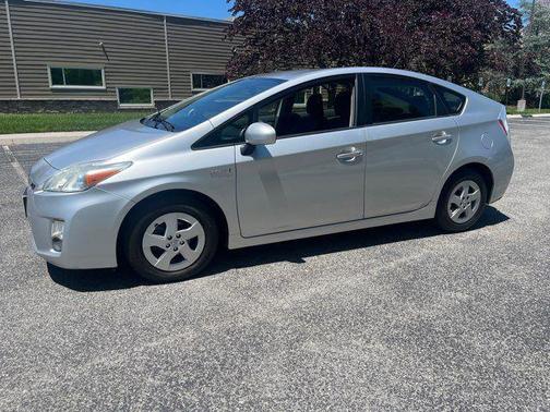 Classic Silver Metallic 2011 Toyota Prius II