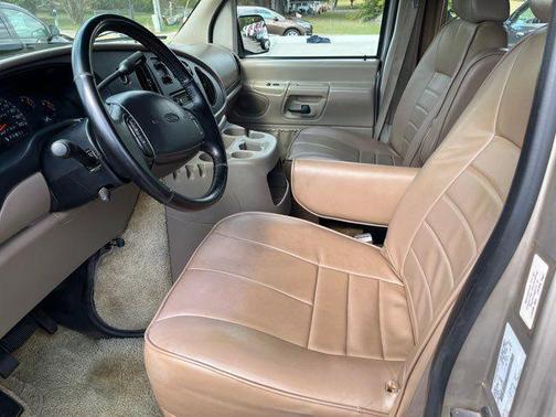 2002 Ford E150 Cargo
