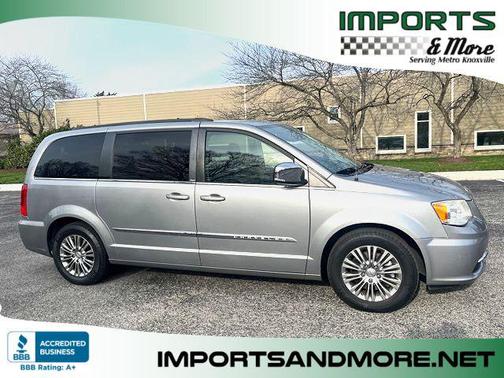 2013 Chrysler Town & Country Touring-L