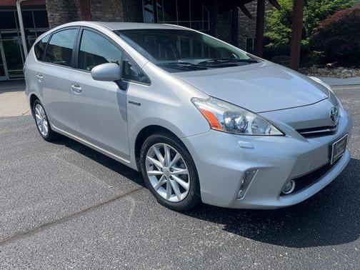 2012 Toyota Prius v Five