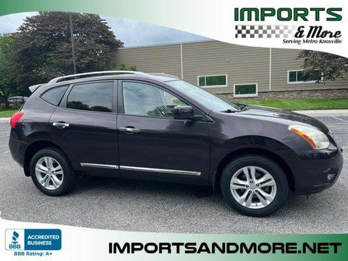 Burgundy 2013 Nissan Rogue SV