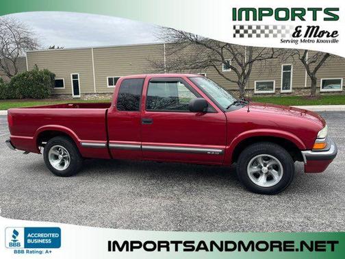 2003 Chevrolet S-10 Base