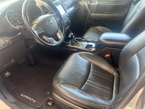 2015 Kia Sorento SX