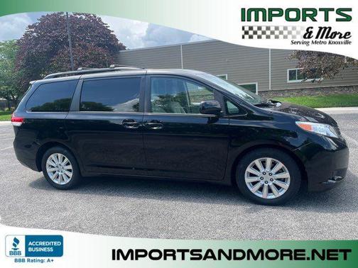 Black 2014 Toyota Sienna LE
