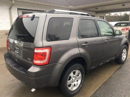 Photo 4 of 32 of 2010 Ford Escape Limited