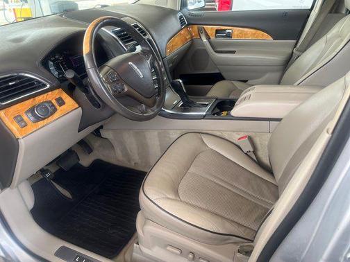 2013 Lincoln MKX Base