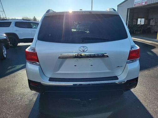 2012 Toyota Highlander SE