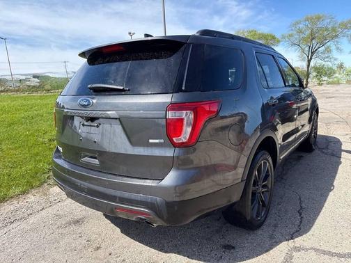 Charcoal 2017 Ford Explorer XLT