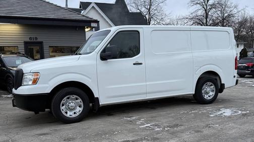 2017 Nissan NV Cargo NV2500 HD SV V6