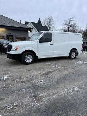 2017 Nissan NV Cargo NV2500 HD SV V6