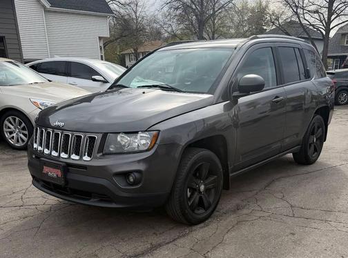 Granite Crystal Metallic Clearcoat 2016 Jeep Compass Sport
