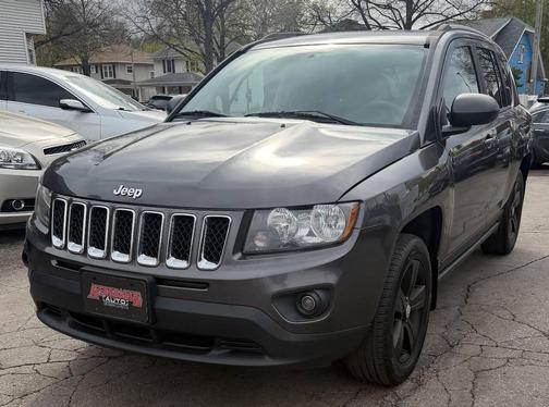 Granite Crystal Metallic Clearcoat 2016 Jeep Compass Sport