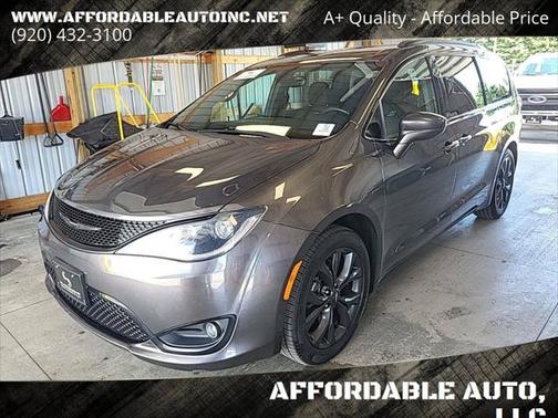 2018 Chrysler Pacifica Touring Plus