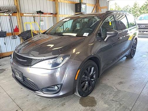 2018 Chrysler Pacifica Touring Plus