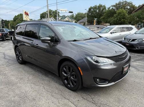 2018 Chrysler Pacifica Touring Plus