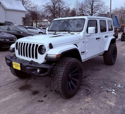 Bright White Clearcoat 2019 Jeep Wrangler Unlimited Moab 4x4