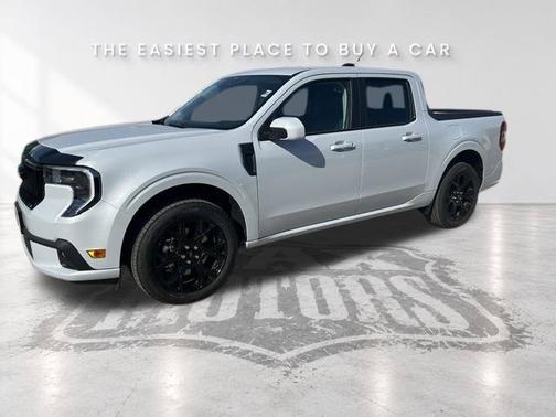 Space White Metallic 2026 Ford Maverick Lobo Standard