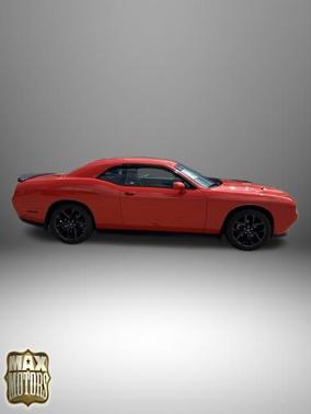 Go Mango 2023 Dodge Challenger SXT