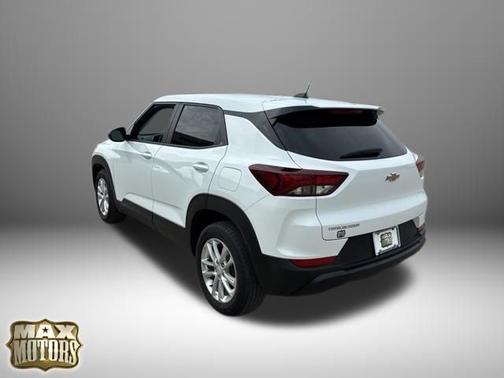 Summit White 2026 Chevrolet Trailblazer LS