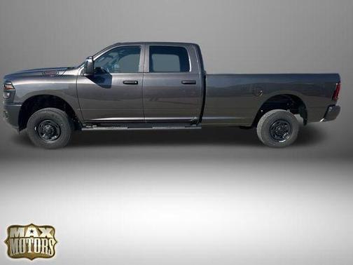 2025 RAM 2500 Tradesman Crew Cab 4x4 8' Box
