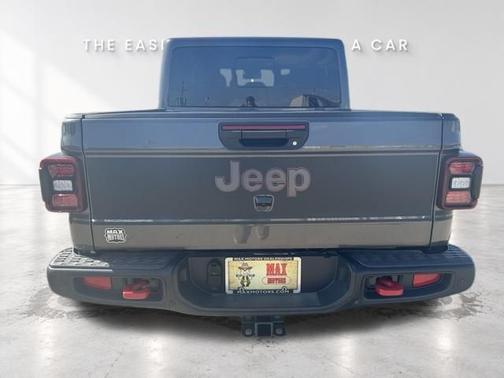 Granite Crystal Metallic Clearcoat 2026 Jeep Gladiator Shadow Ops