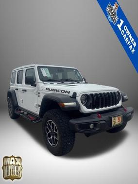 Bright White Clearcoat 2024 Jeep Wrangler Rubicon