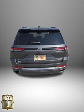 Baltic Gray Metallic Clearcoat 2024 Jeep Grand Cherokee Summit