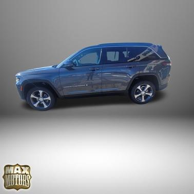 Baltic Gray Metallic Clearcoat 2026 Jeep Grand Cherokee Limited
