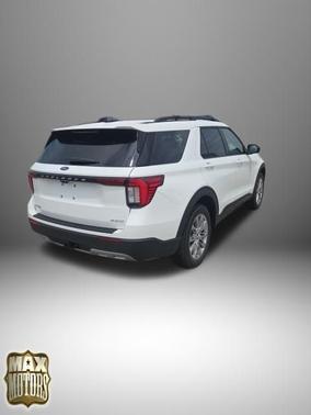 Star White Metallic Tri-Coat 2026 Ford Explorer Active