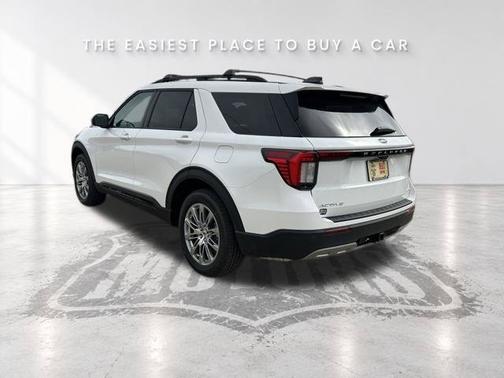 Star White Metallic Tri-Coat 2026 Ford Explorer Active (200A) 4WD