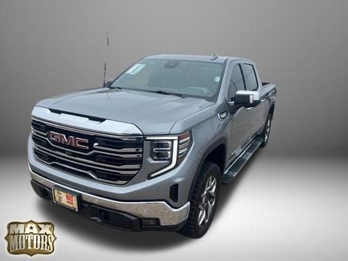 Sterling Metallic 2024 GMC Sierra 1500 SLT
