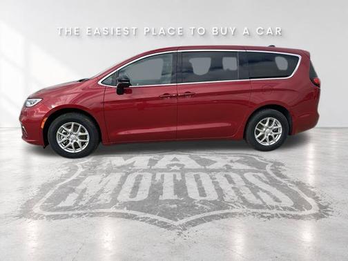 Red Hot Pearlcoat 2026 Chrysler Pacifica Select AWD
