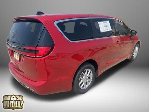 Red Hot Pearlcoat 2026 Chrysler Pacifica Select