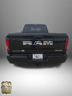 Diamond Black Crystal Pearlcoat 2026 RAM 3500 Big Horn Crew Cab 4x4 8' Box
