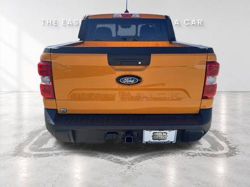 Orange Fury Metallic TC 2026 Ford Maverick XLT