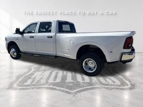 Bright White Clearcoat 2026 RAM 3500 Tradesman