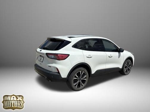 Star White Metallic Tri-Coat 2022 Ford Escape SEL