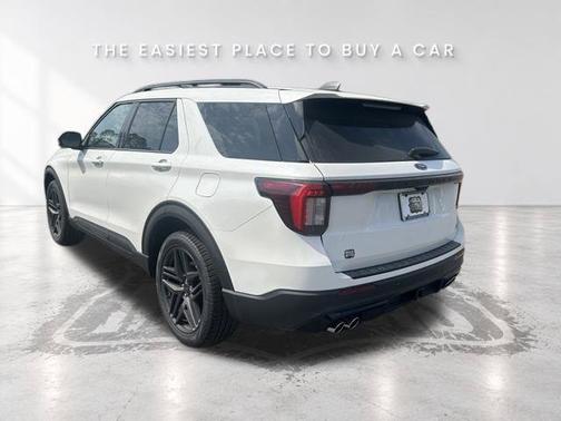 Star White Metallic Tri-Coat 2026 Ford Explorer ST 4WD