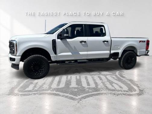 Oxford White 2024 Ford F-250 XL