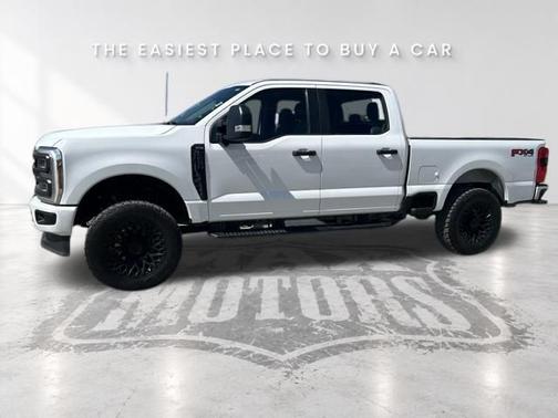 Oxford White 2024 Ford F-250 XL