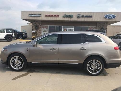 ICED MOCHA 2019 Lincoln MKT Reserve