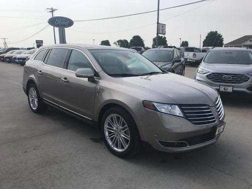 ICED MOCHA 2019 Lincoln MKT Reserve