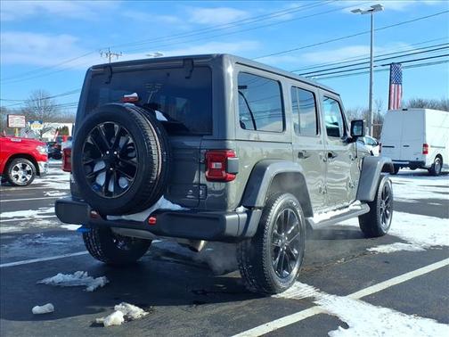 2022 Jeep Wrangler Unlimited Sahara