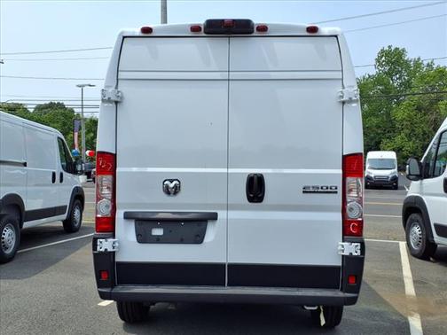 2025 RAM ProMaster 2500 Tradesman