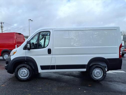 2025 RAM ProMaster 1500 Low Roof