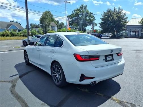 2021 BMW 330 i xDrive