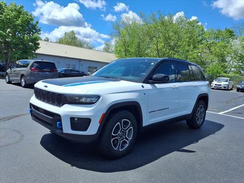 2023 Jeep Grand Cherokee Trailhawk