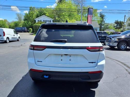 2023 Jeep Grand Cherokee Trailhawk